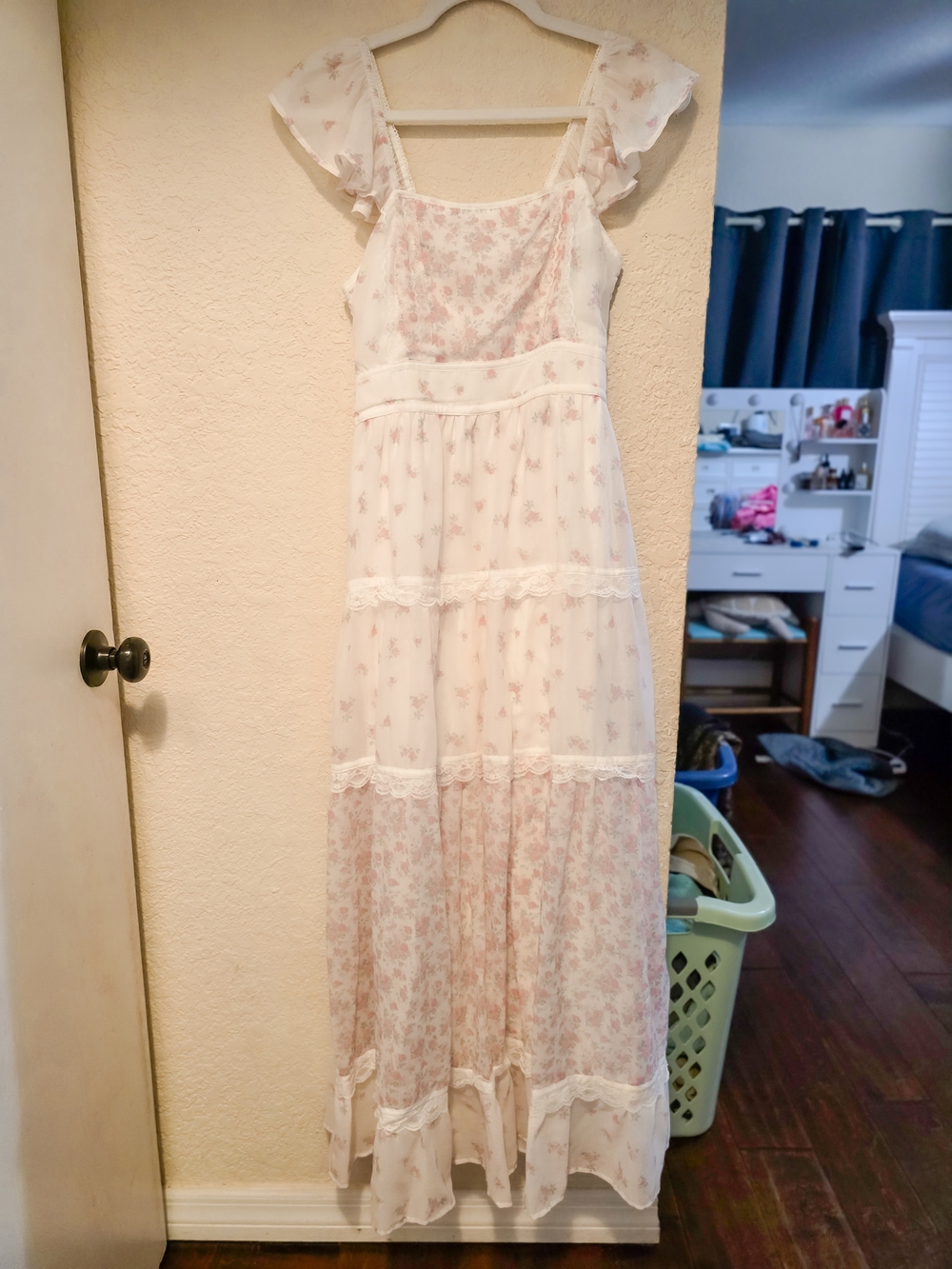 Peach Love California White and Light Pink Floral Maxi Dress